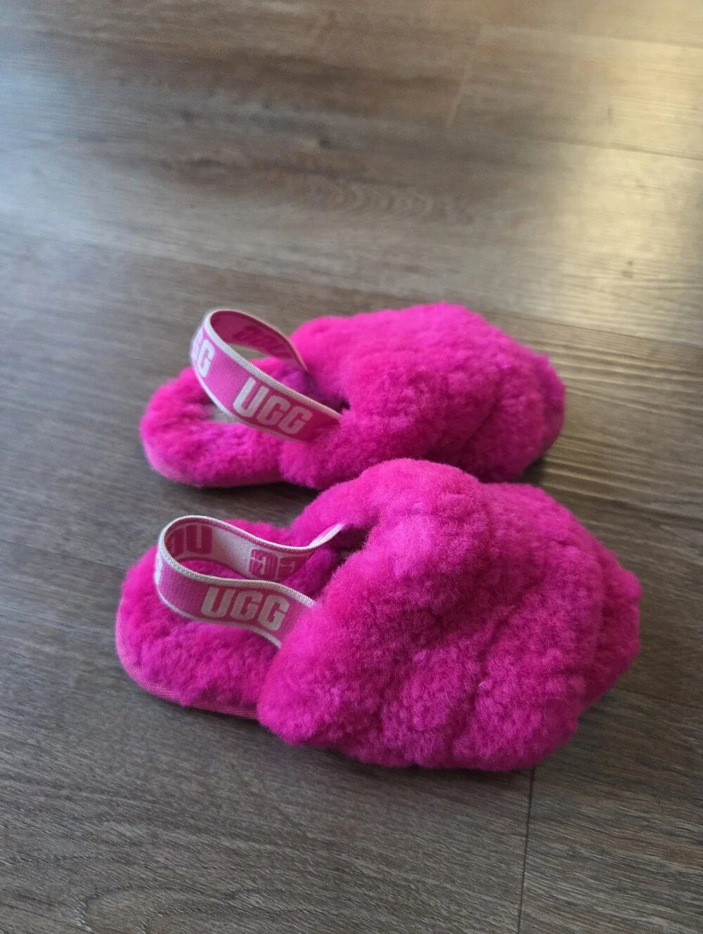 Ugg Girls Toddler Baby Fuzzy Hot Pink Slide Slippers size 9